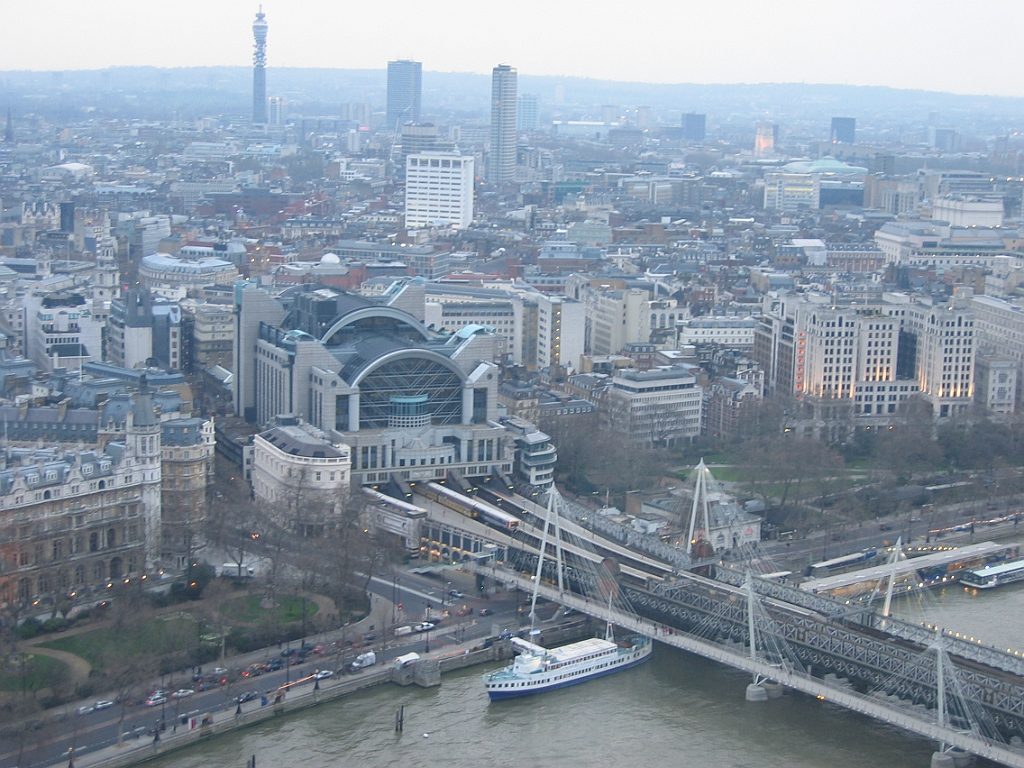 071 Dans London Eye Wheel.jpg
